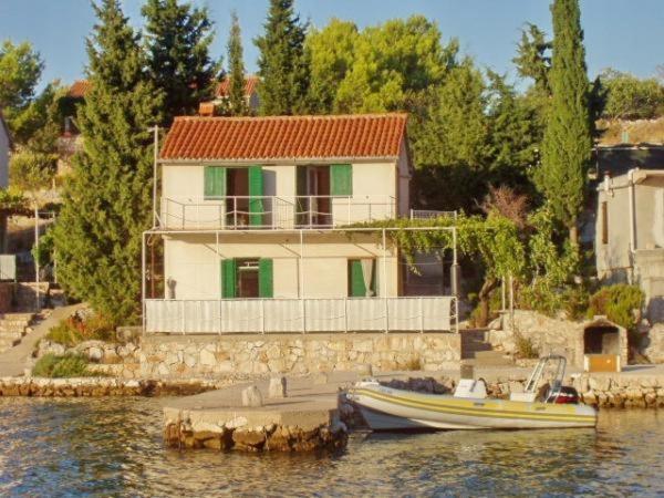 Villa Robinson House Zut Bizikovica Exterior foto