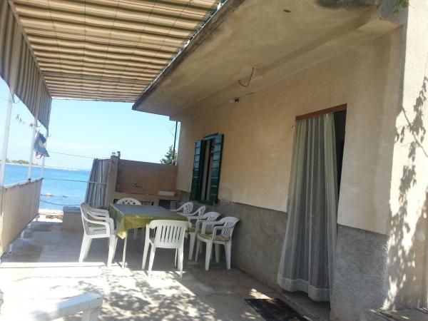 Villa Robinson House Zut Bizikovica Exterior foto